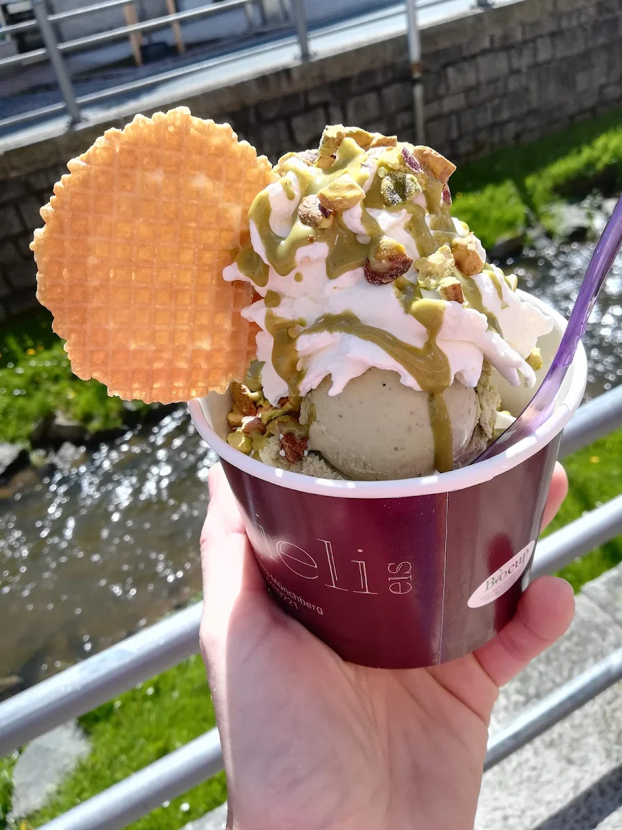 Pistazienbecher