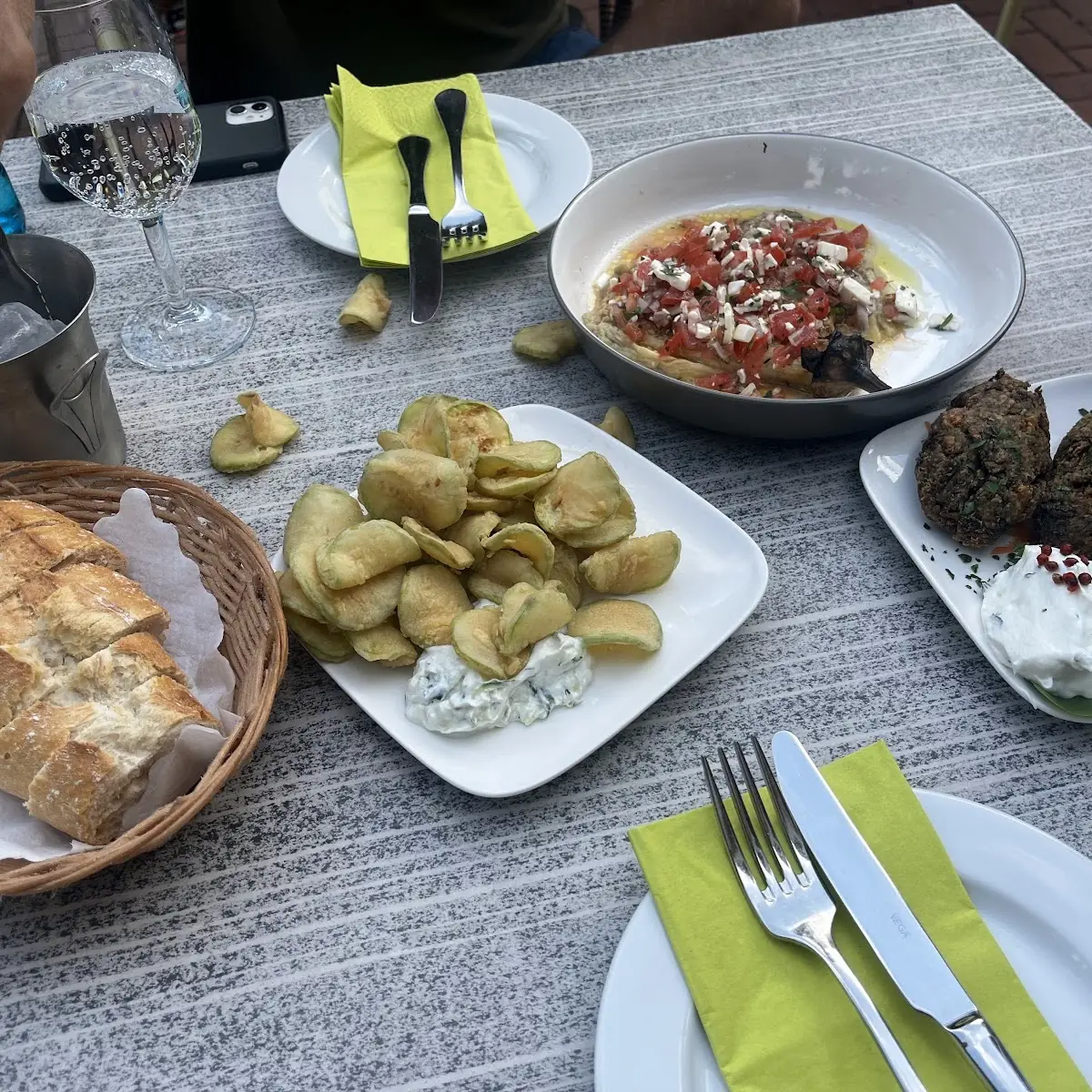Aubergine Mit Tomate