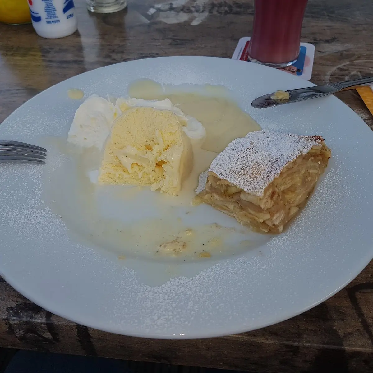 Apfelstrudel