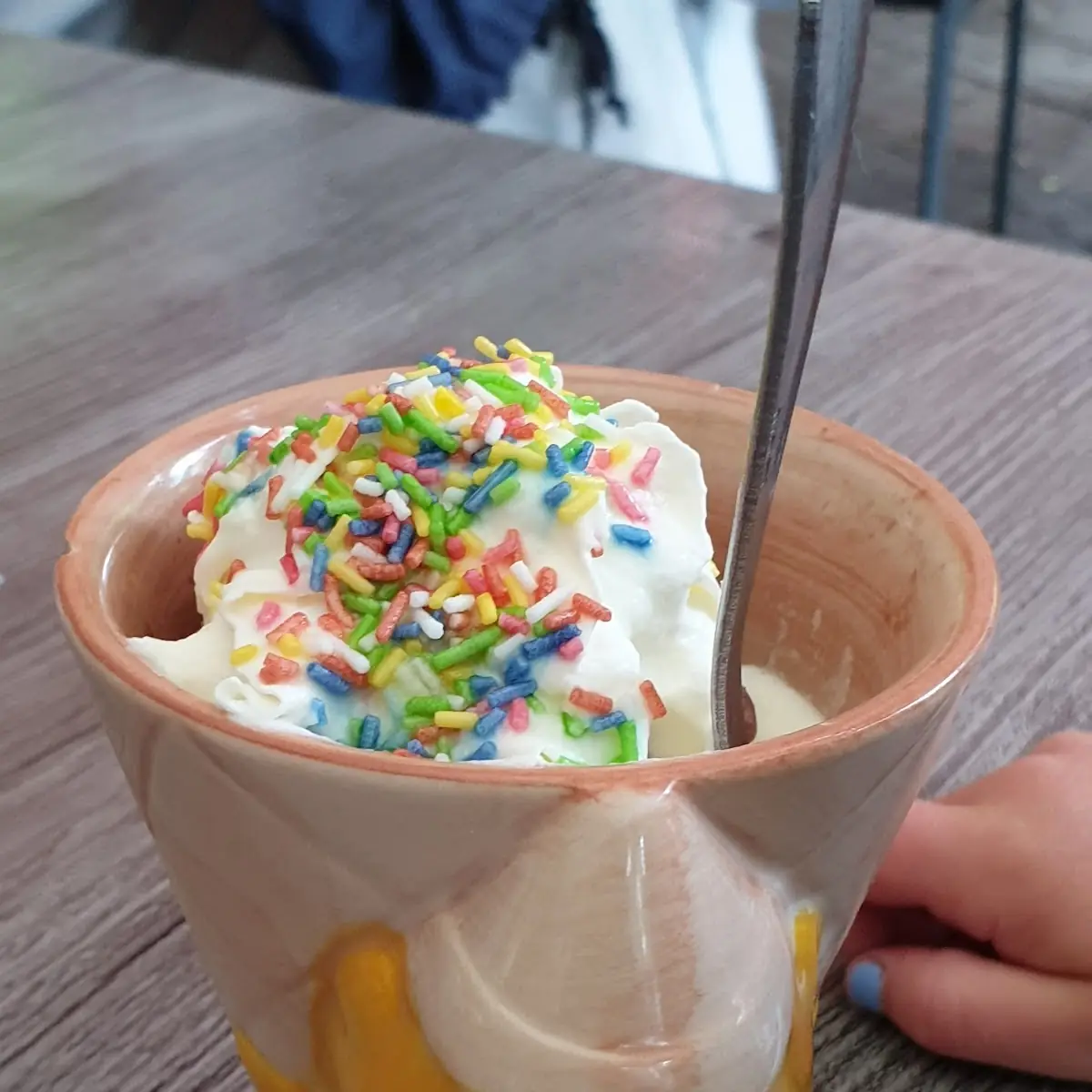 Kinder Eisbecher