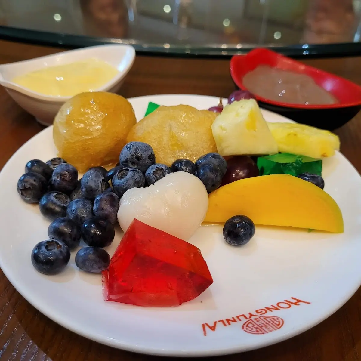 Obstteller Mit Pudding