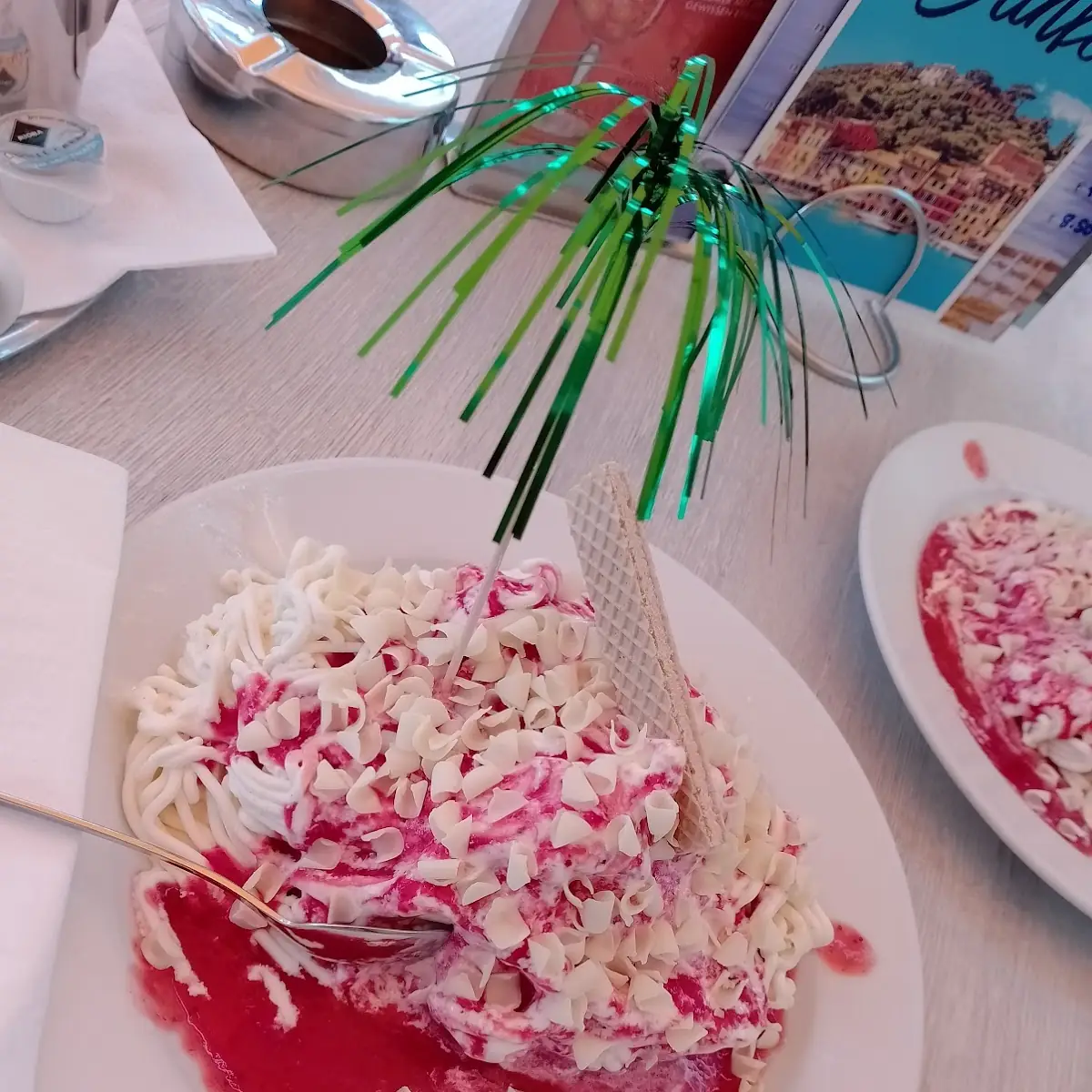 Spaghetti Eis