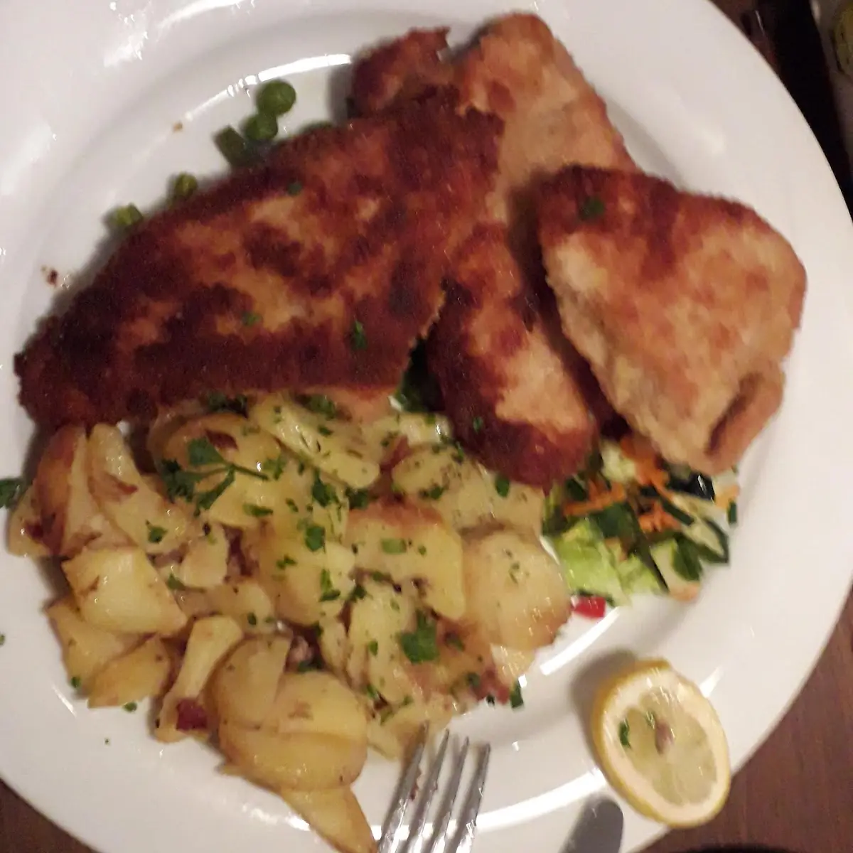 Putenschnitzel, Fischhof Fuhrmann - Fischgaststätte