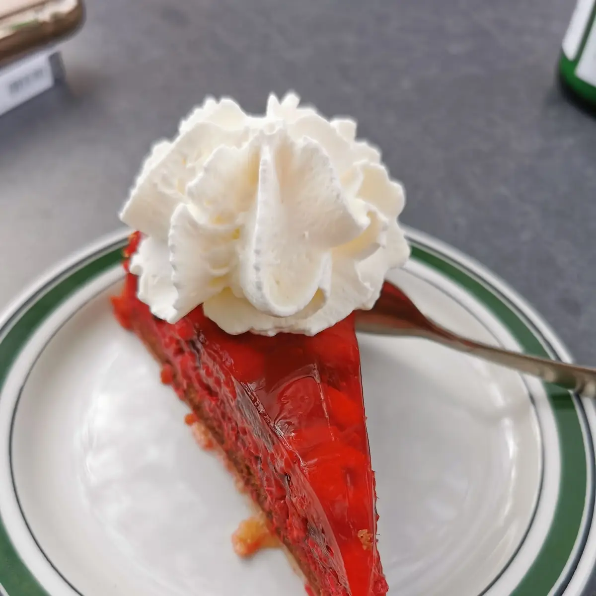 Himbeertorte Mit Sahne