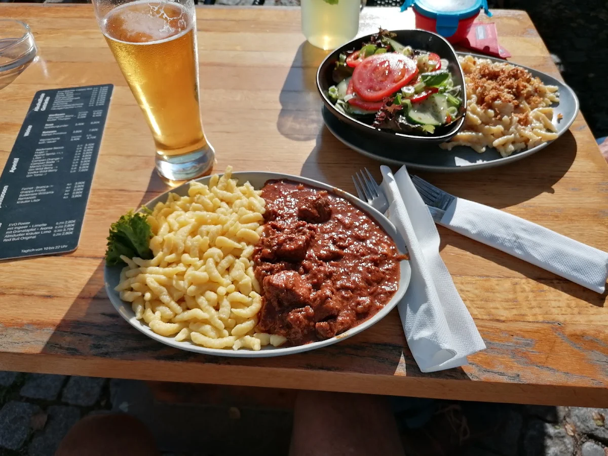 Gulasch Mit Spätzle
