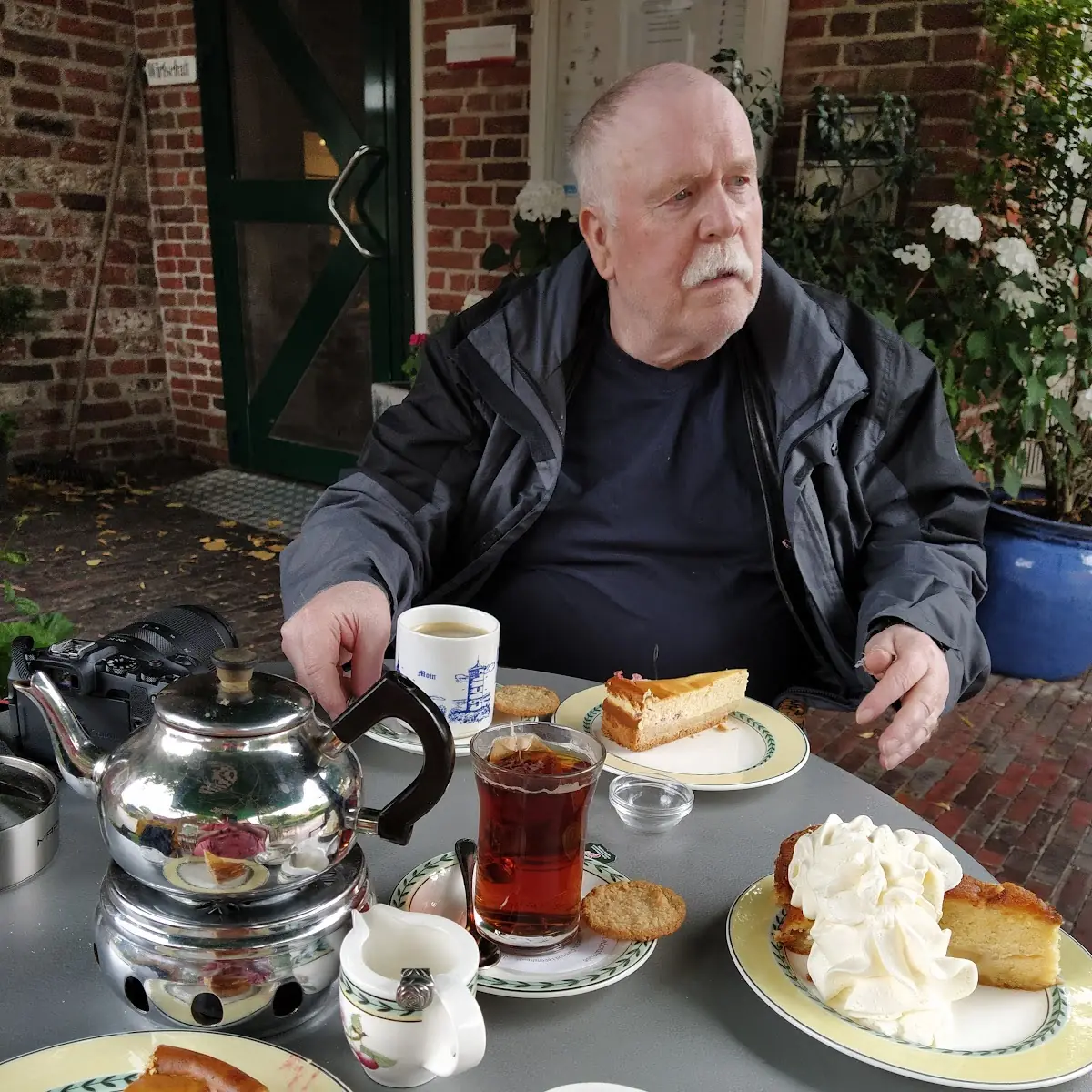 Tee Und Kuchen