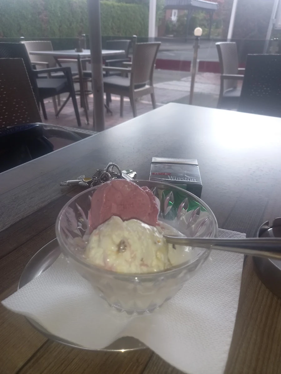 Gemischtes Eis
