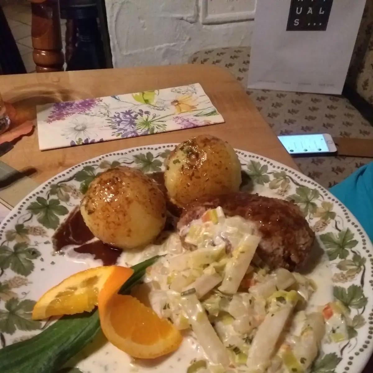 Hacksteak Mit Knödel