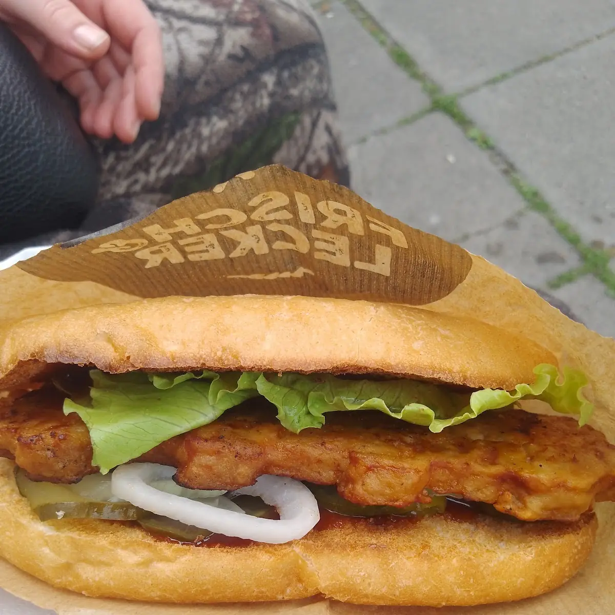 RIB Burger