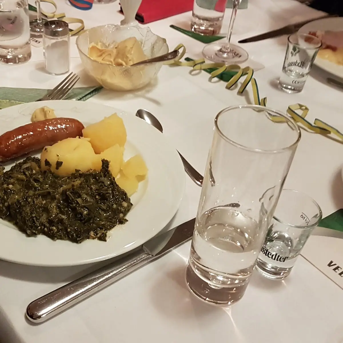 Grünkohl Und Pinkel