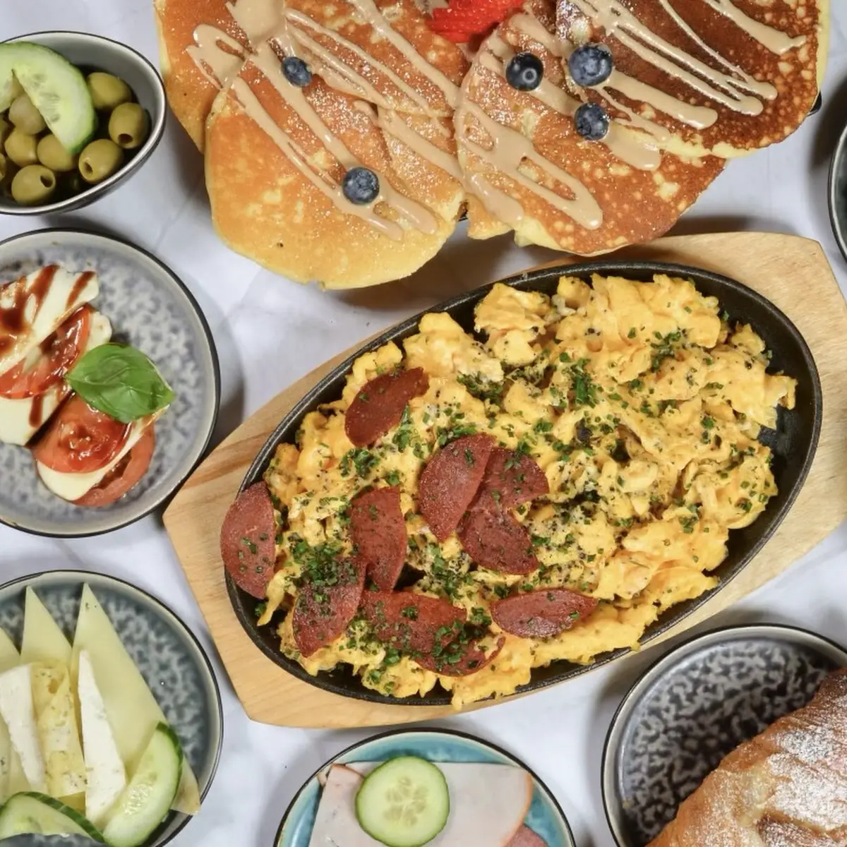 Highlights, Brunch Factory