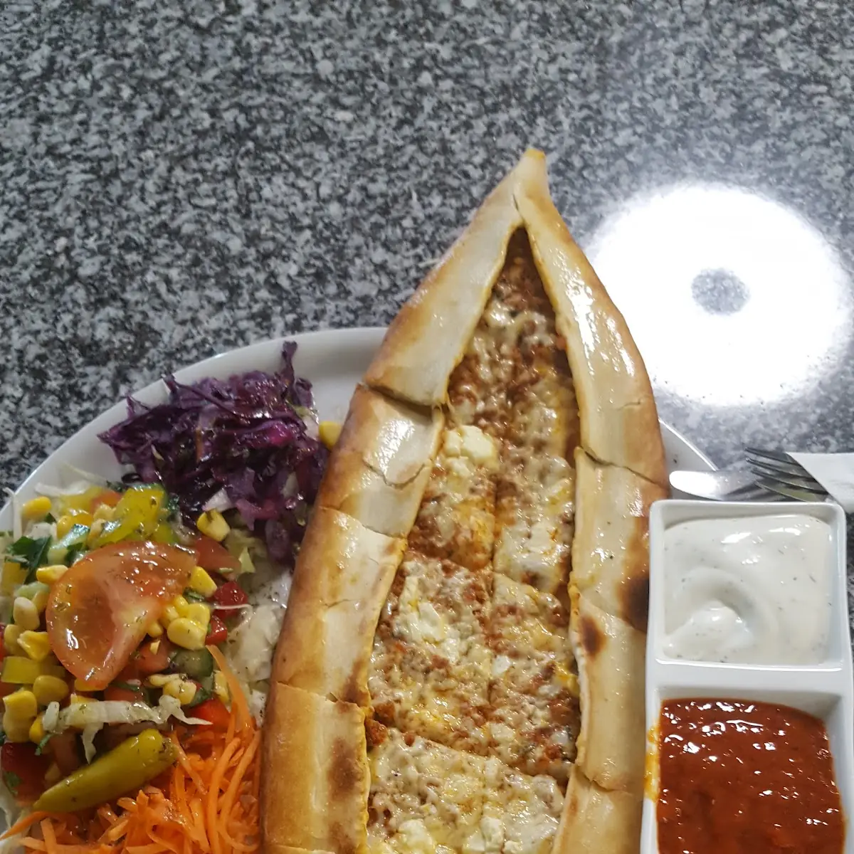 Pide Mit Hackfleisch