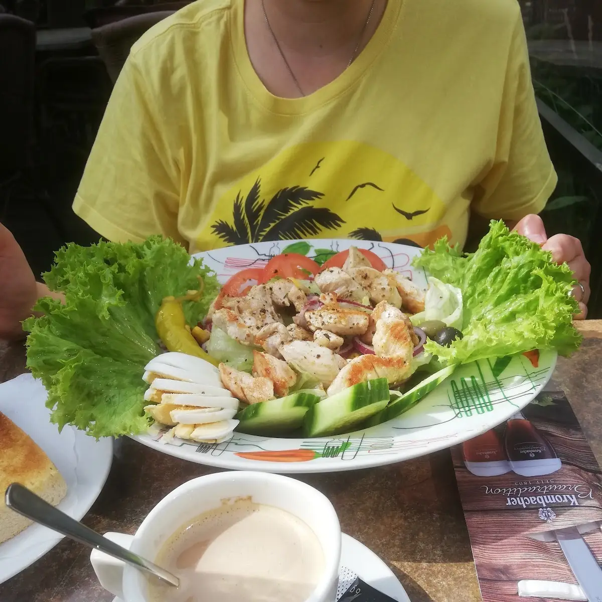 Hähnchen-salat