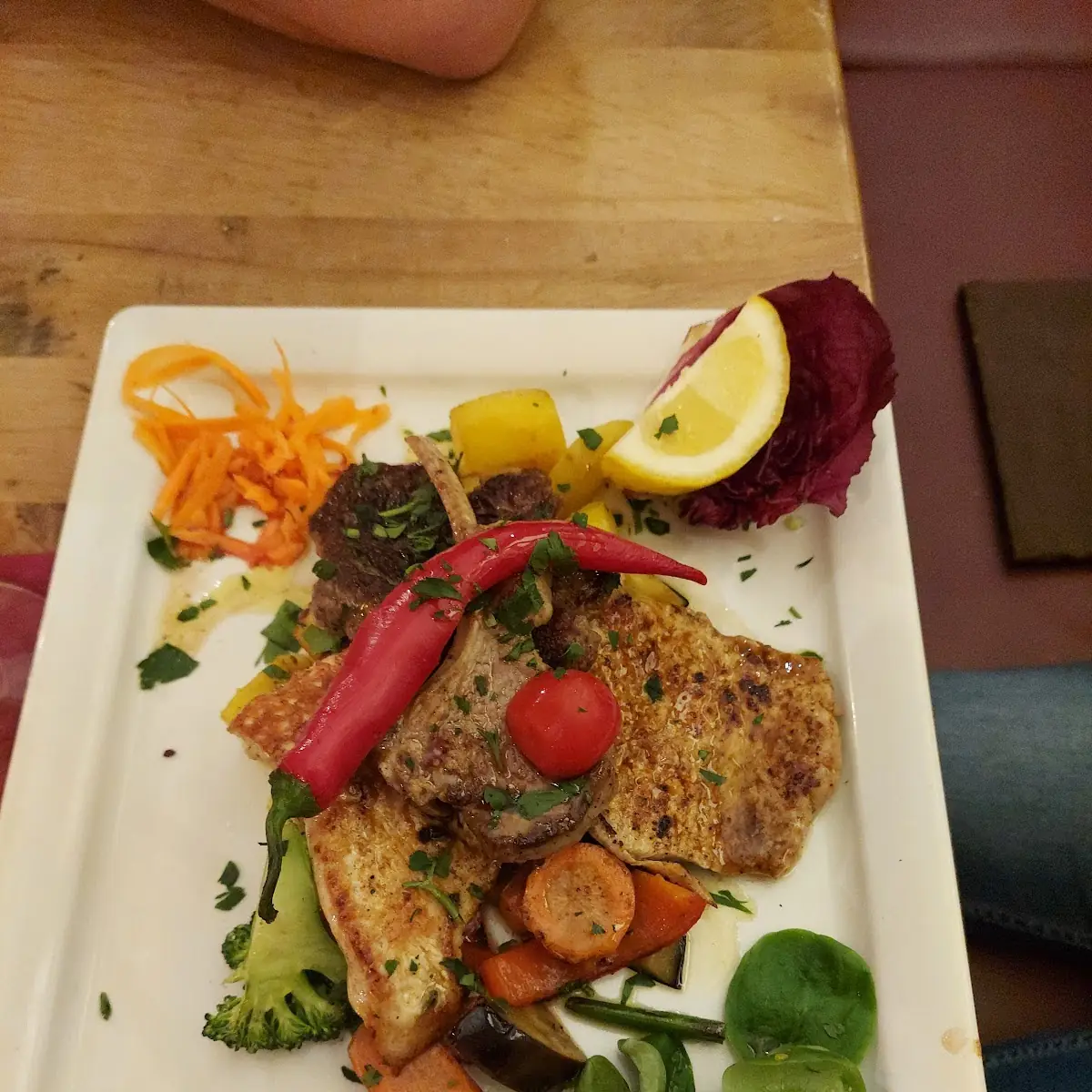 Grillfleischplatte