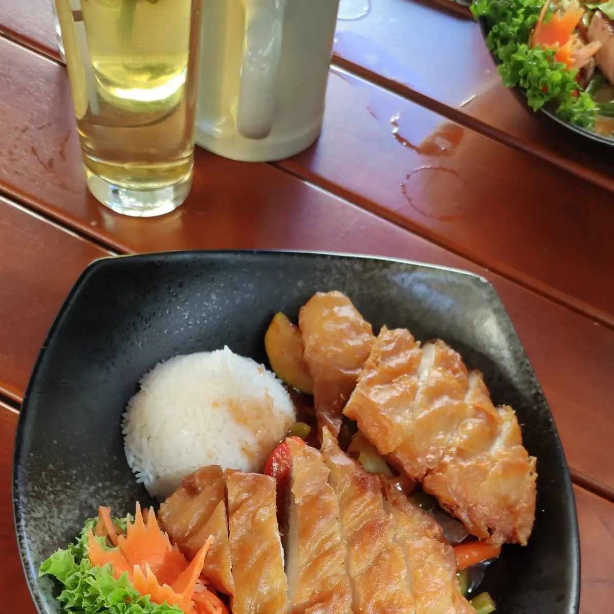 Hähnchenfleisch Mit Reis, Jento - Restaurant - Bar - Lounge Passau