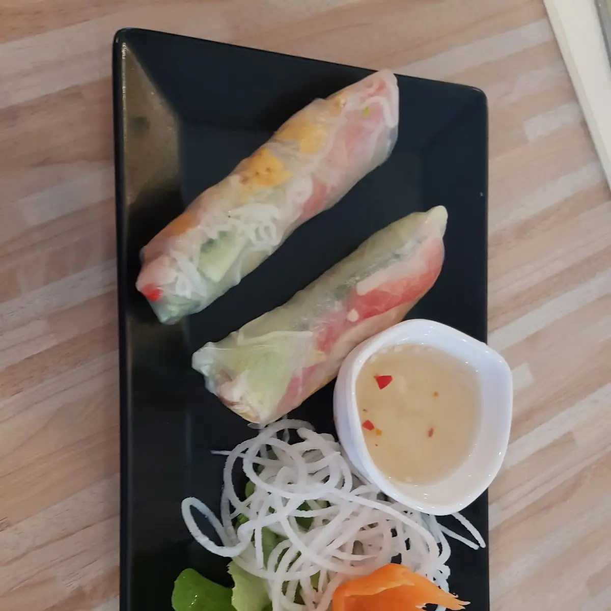 Summer Roll, Jento - Restaurant - Bar - Lounge Passau