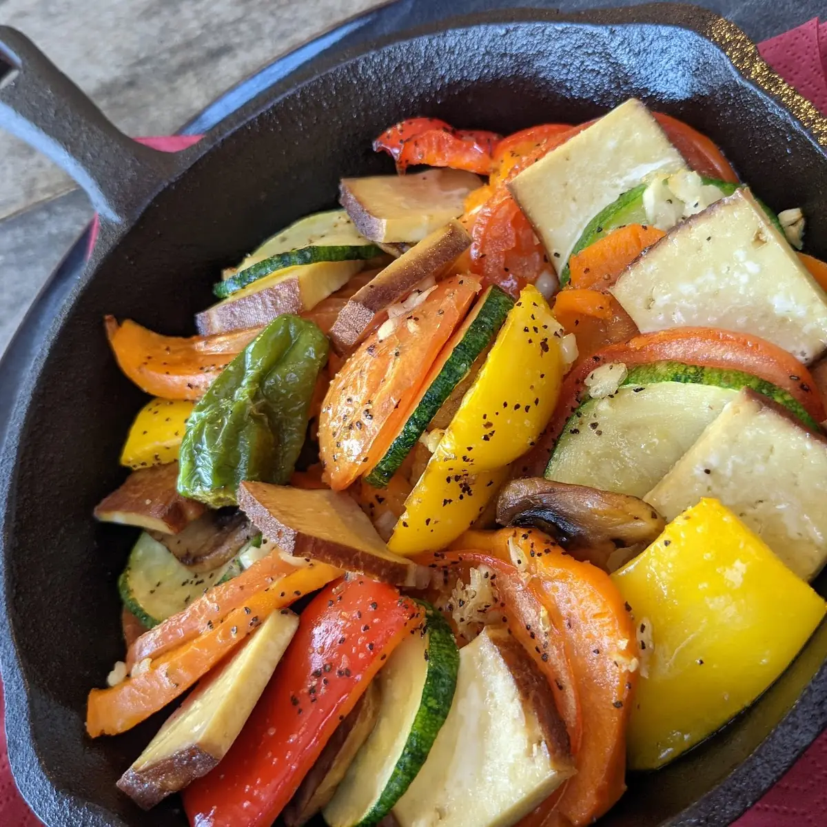 Veganes Tofu Gemüse
