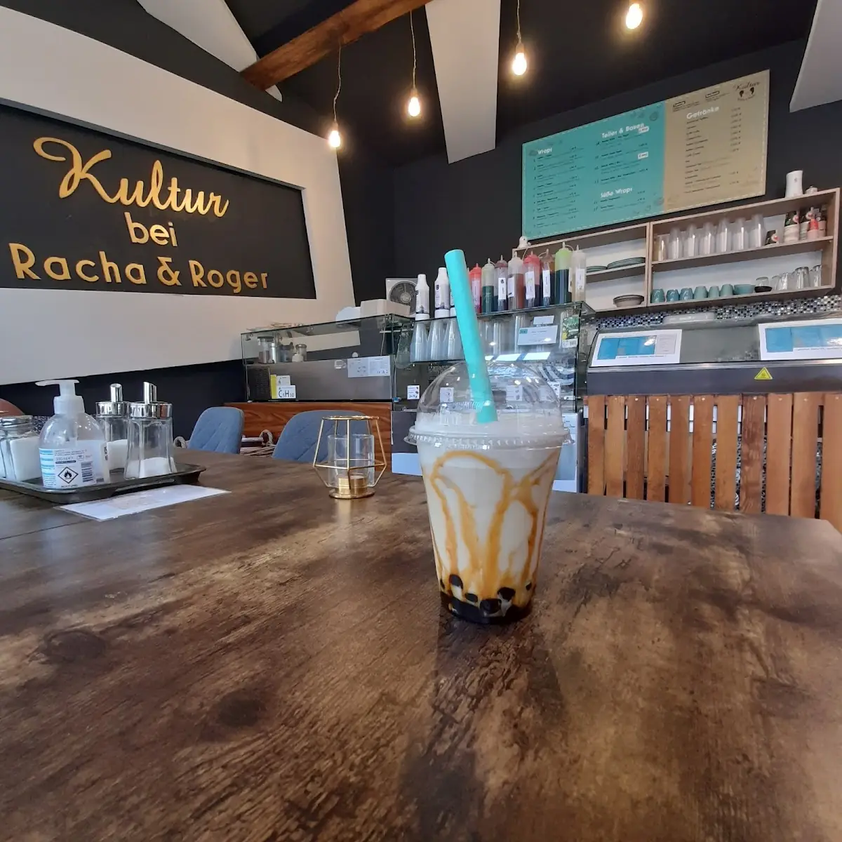 Bubble Tea, Kultur bei Racha & Roger