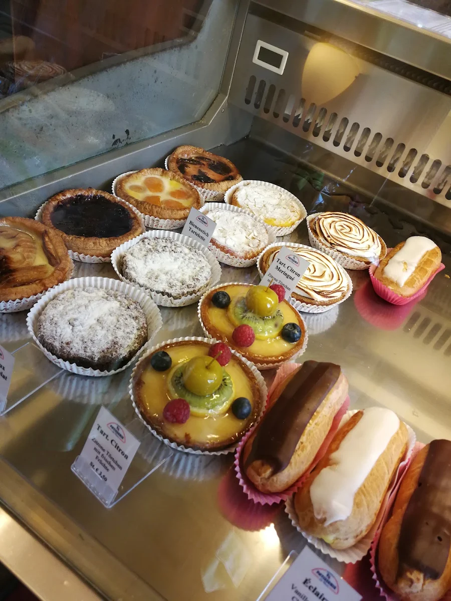 Eclairs