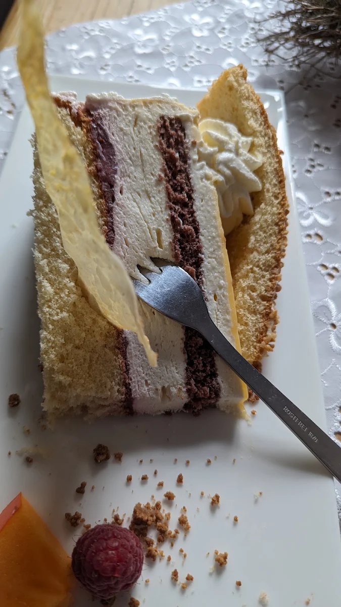 Eierliquer Torte, Ver-edelt GbR