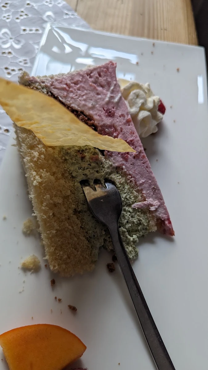 Himbeersahnetorte, Ver-edelt GbR