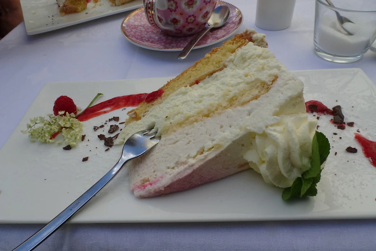 Holunderblüten Torte, Ver-edelt GbR