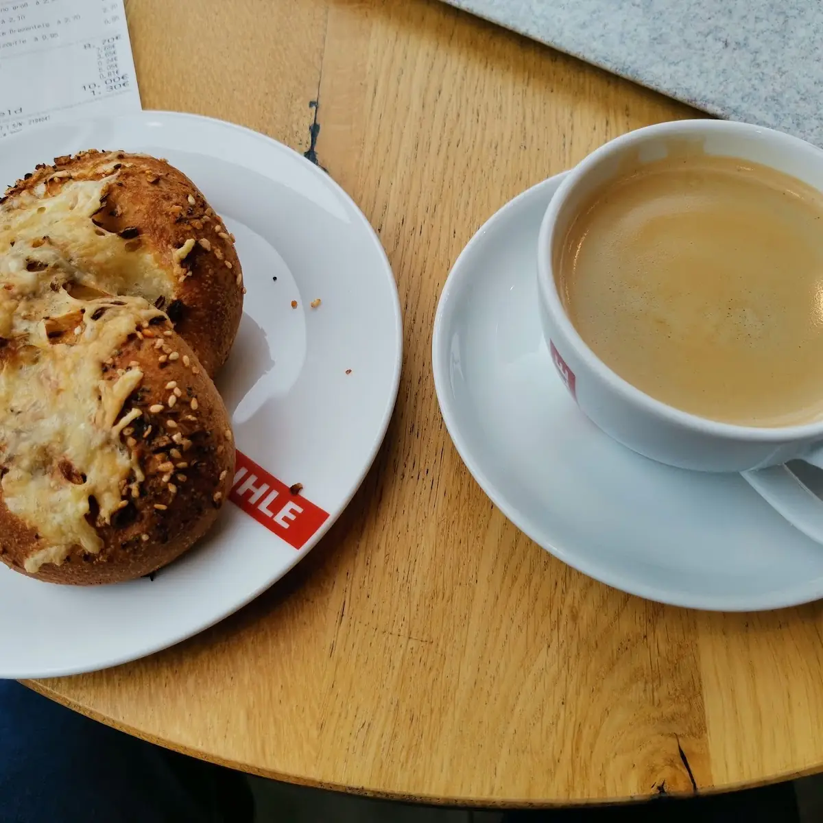 Kaffee Und Käsesemmel, Landbäckerei IHLE GmbH & Co. KG