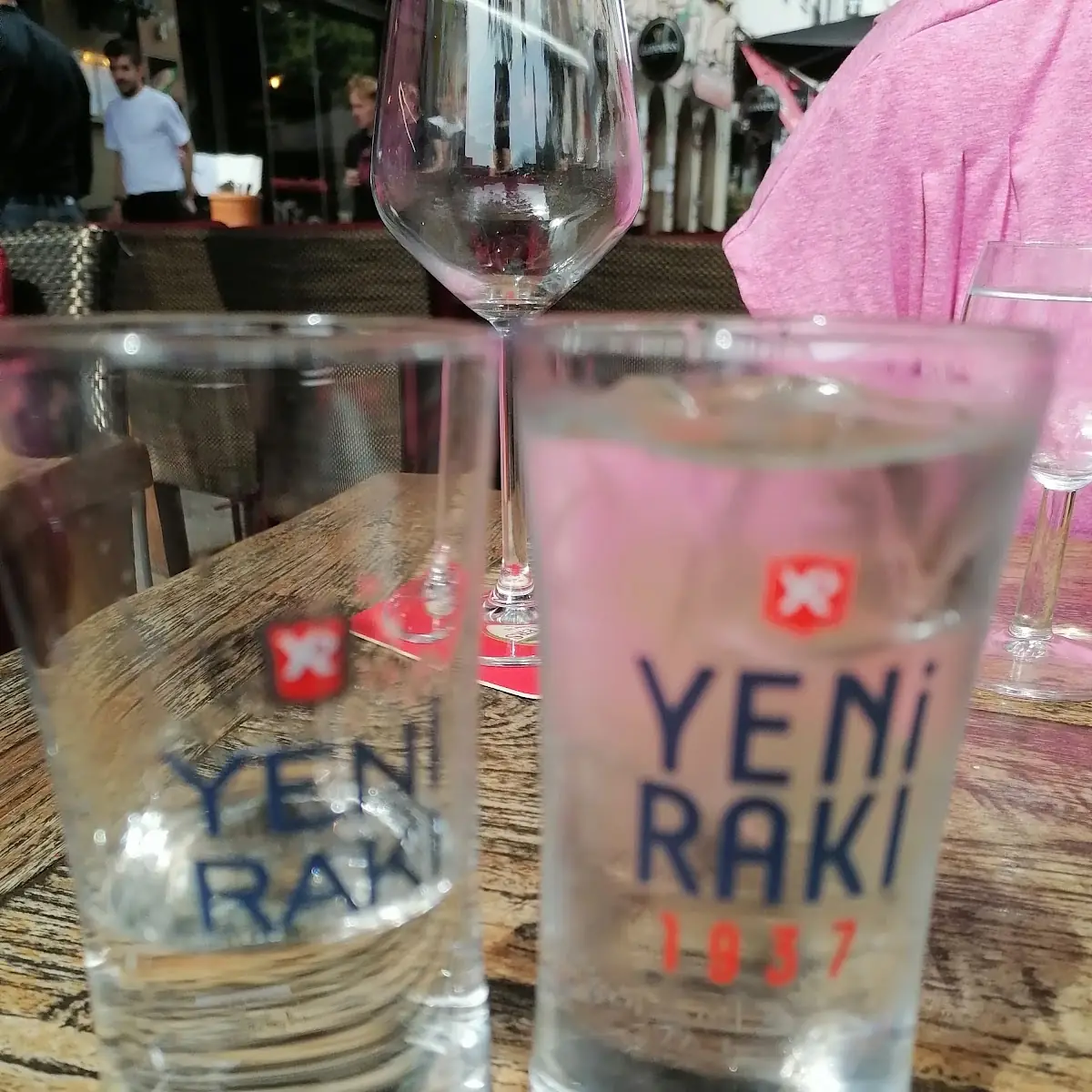 RAKI Auf Eis
