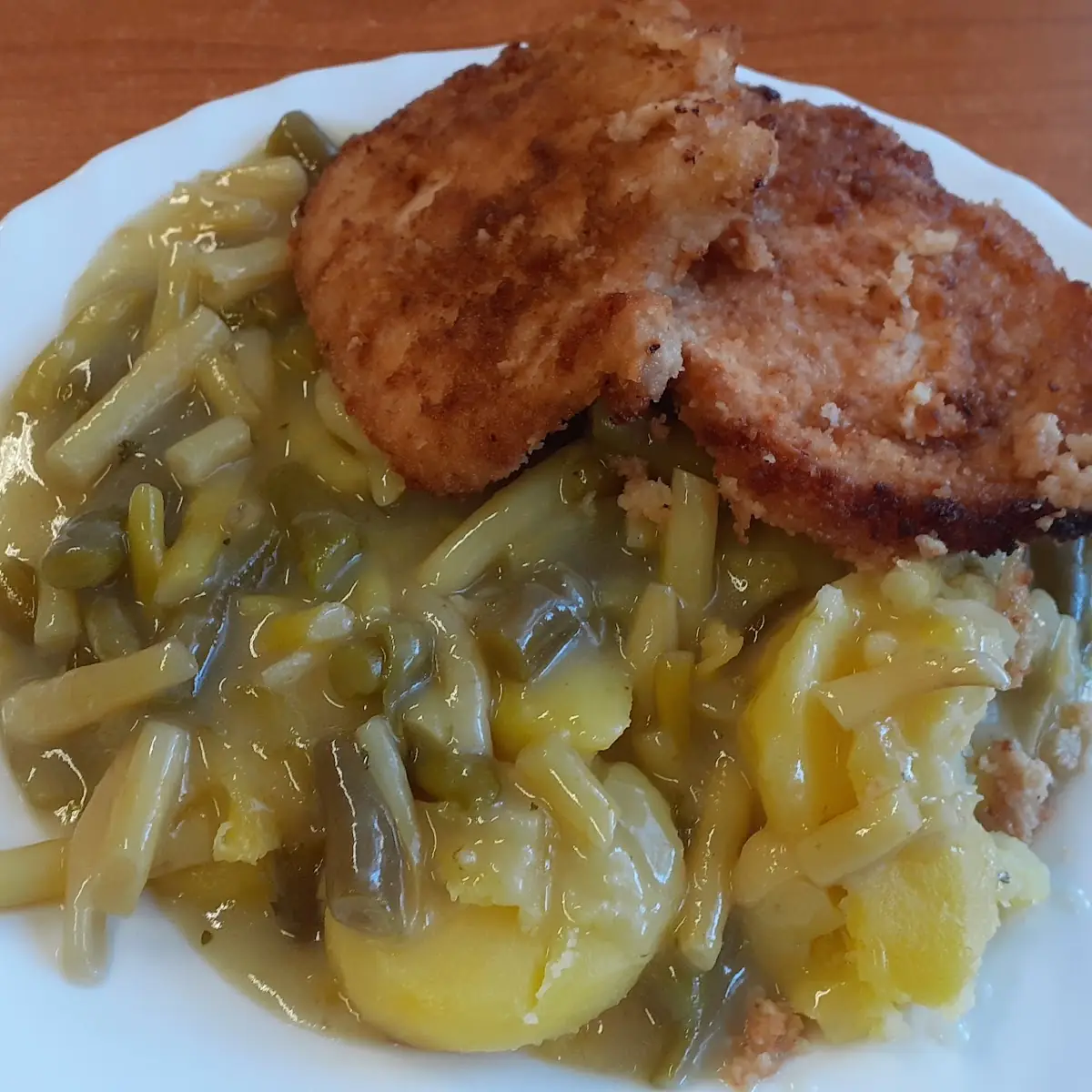 Schnitzel Mit Bohnengemüse