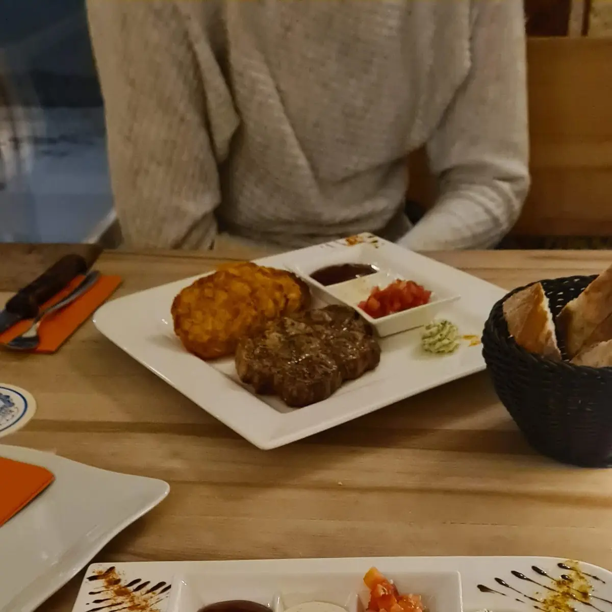 Putensteak, Eddy's Bodega