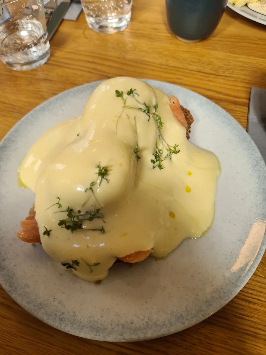 Egg Deluxe