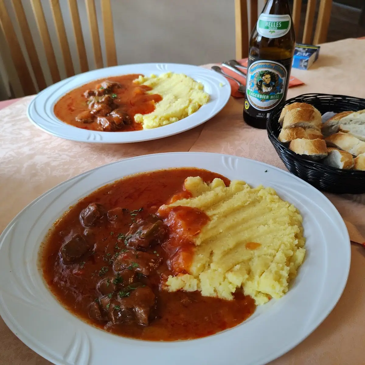 Gulas