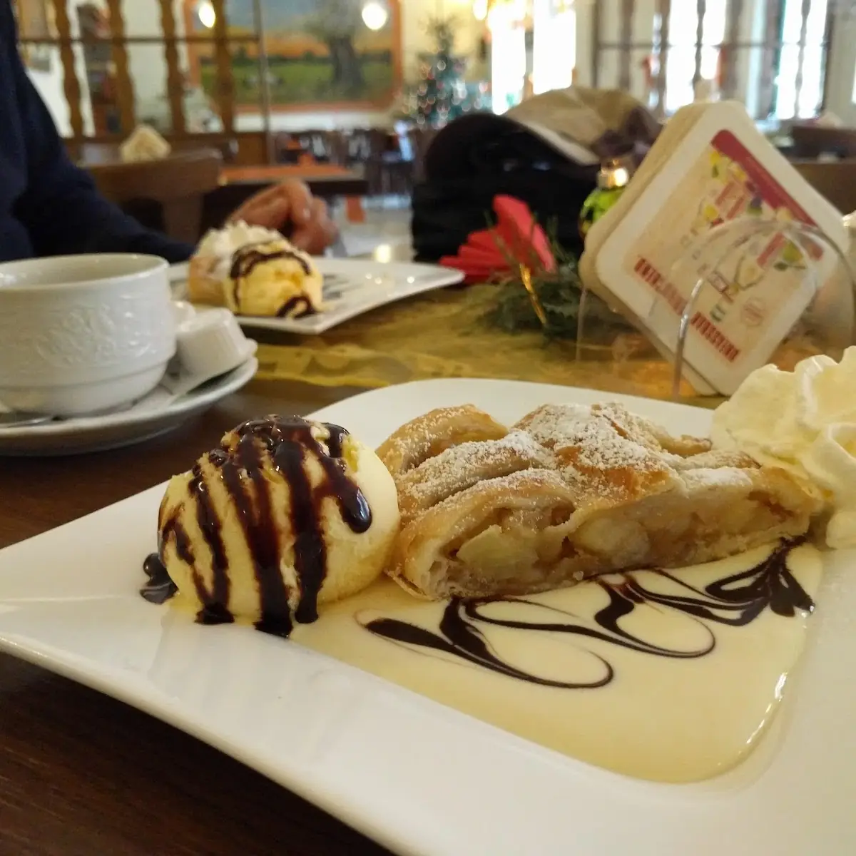 Apfelstrudel