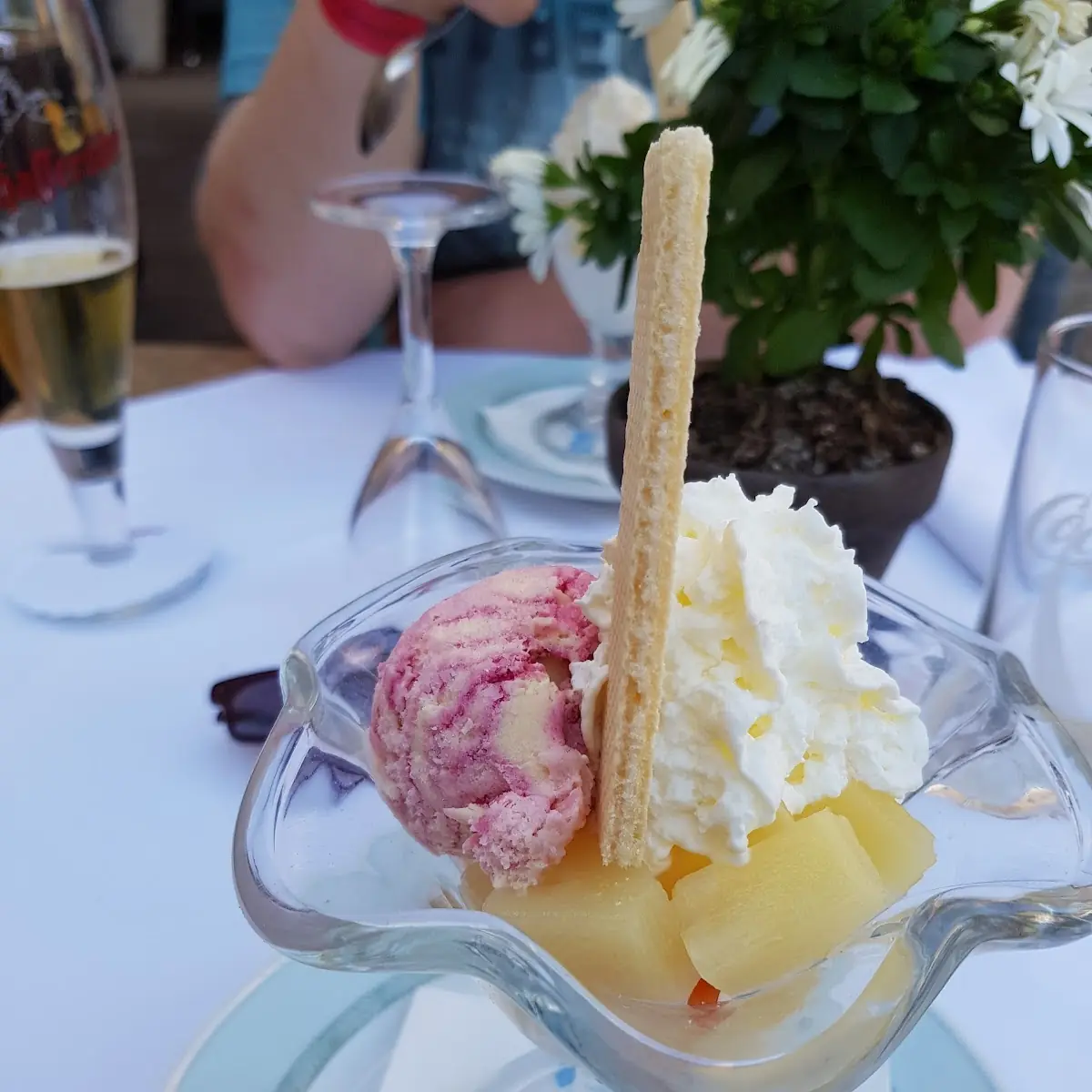 Früchte Eisbecher