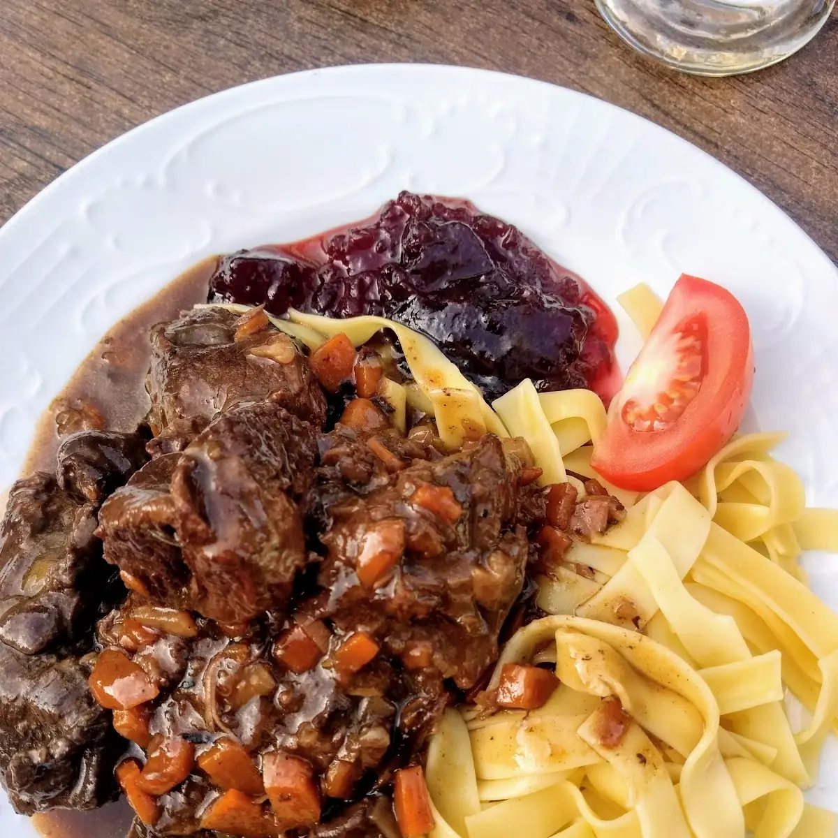 Hirschgulasch