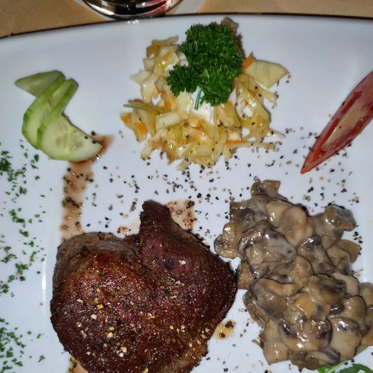 Rindersteak, Restaurant & Camping "Am Töpferberg" - Franziska Rossbach