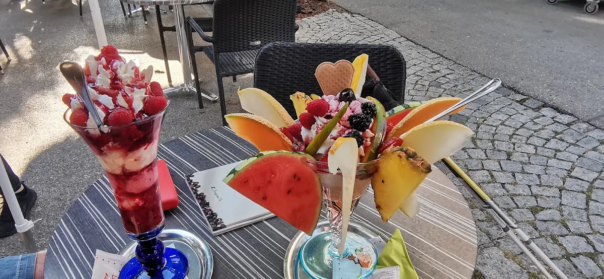 Früchte Becher