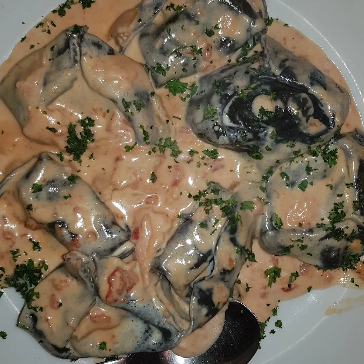 Lachstortellini
