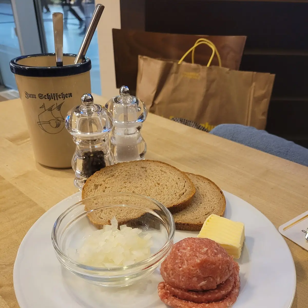 Mett
