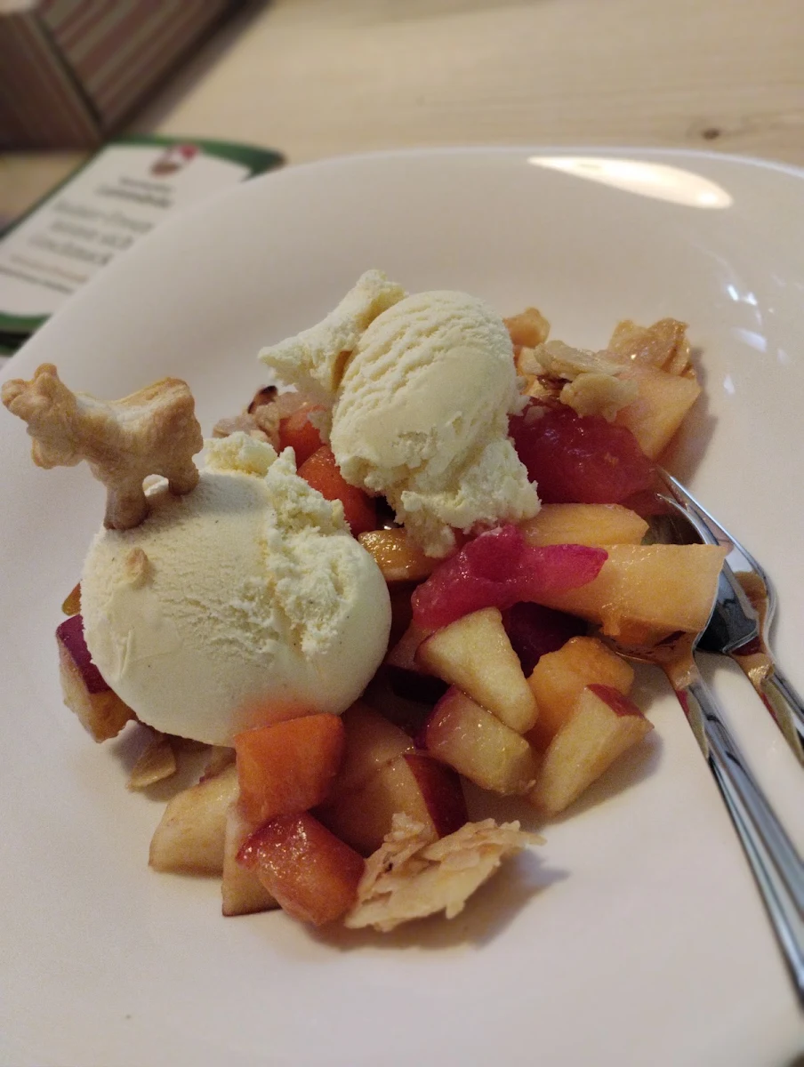 Highlights, Cafe Madame Anneliese
