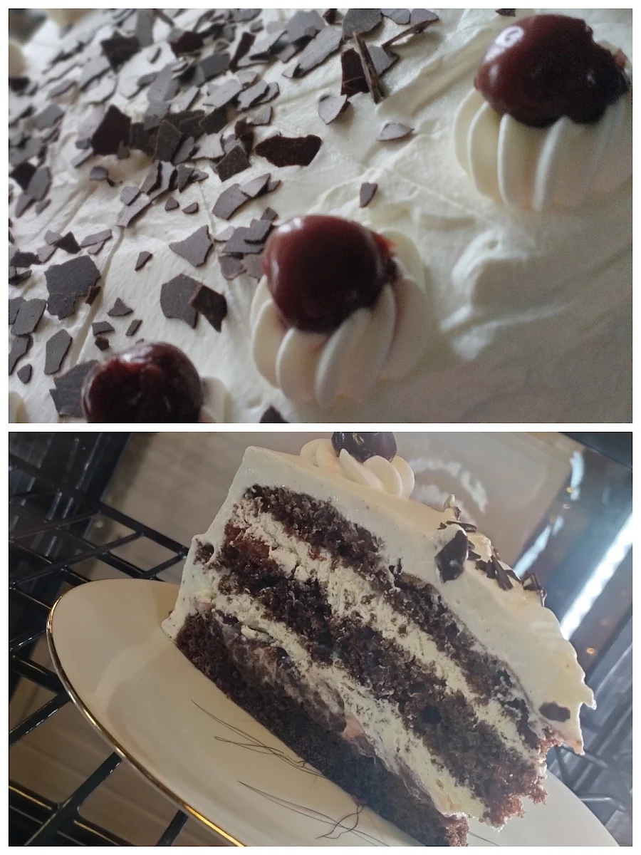Highlights, Cafe Madame Anneliese