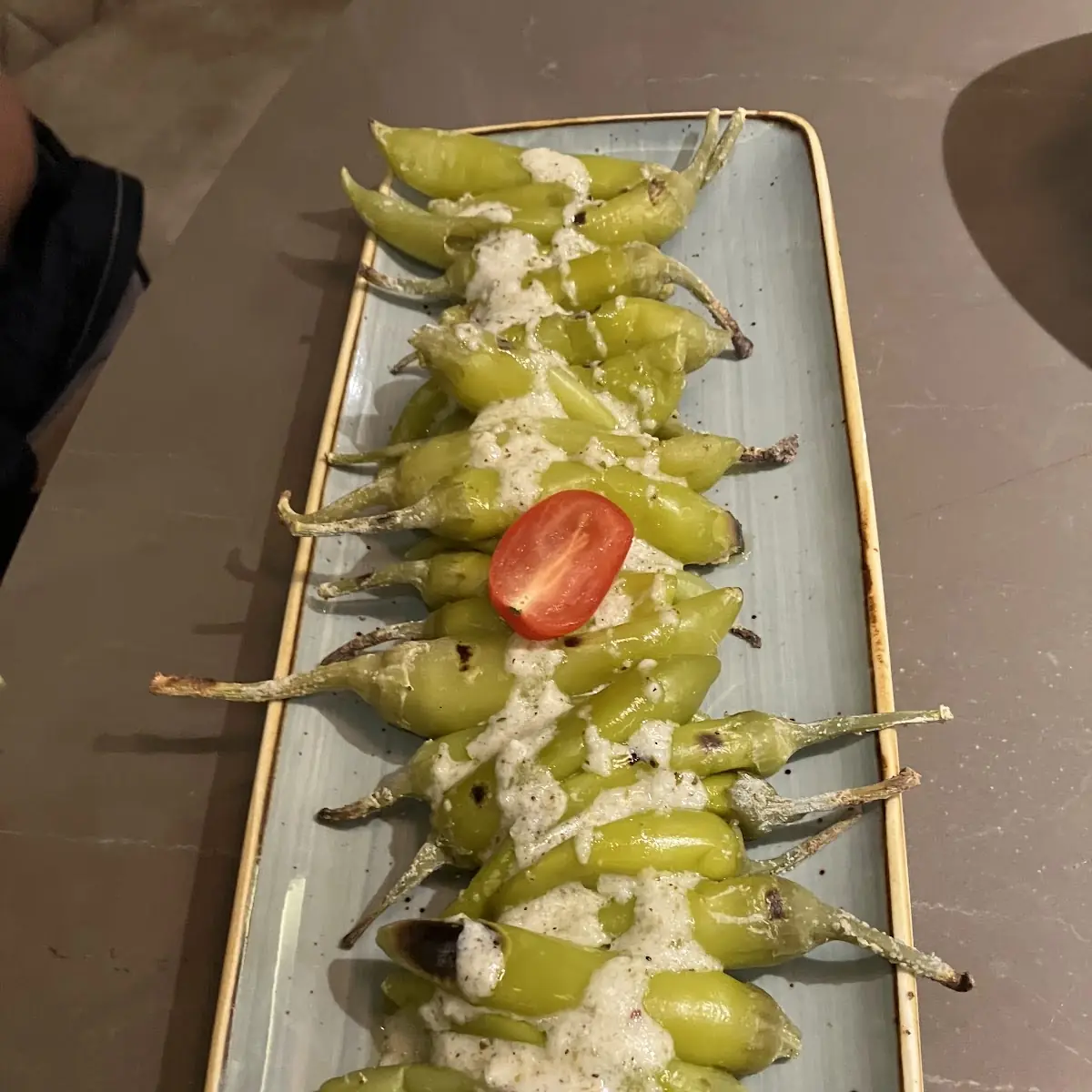 Überbackene Peperoni