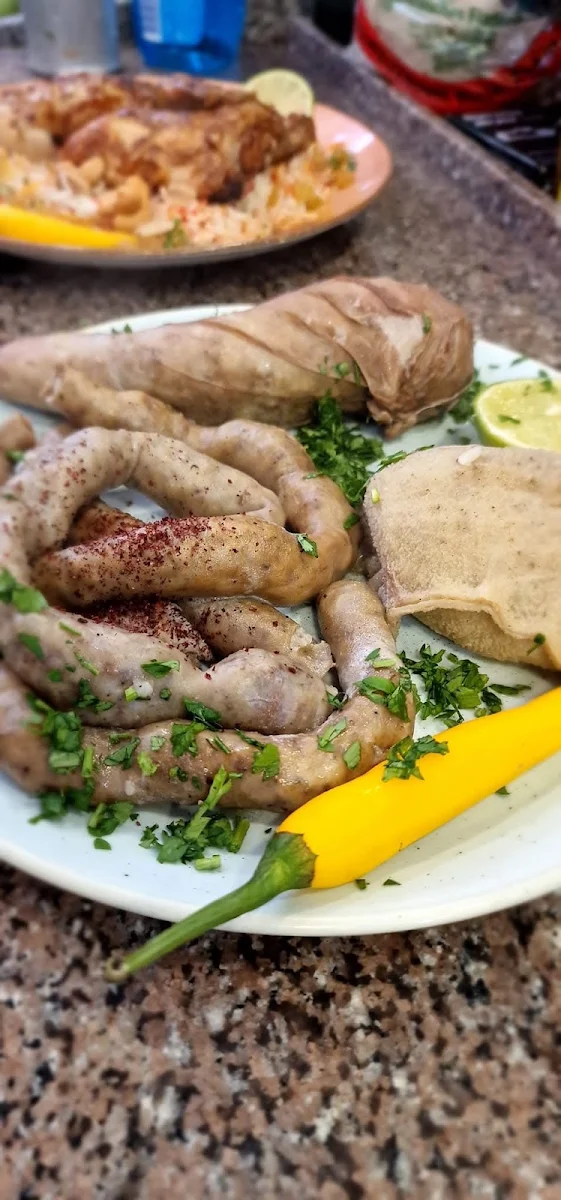 سجقات وفتة