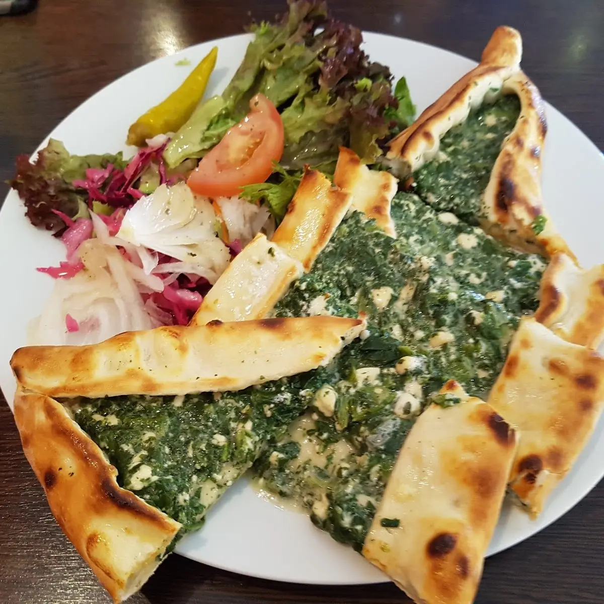 Pide Mit Spinat