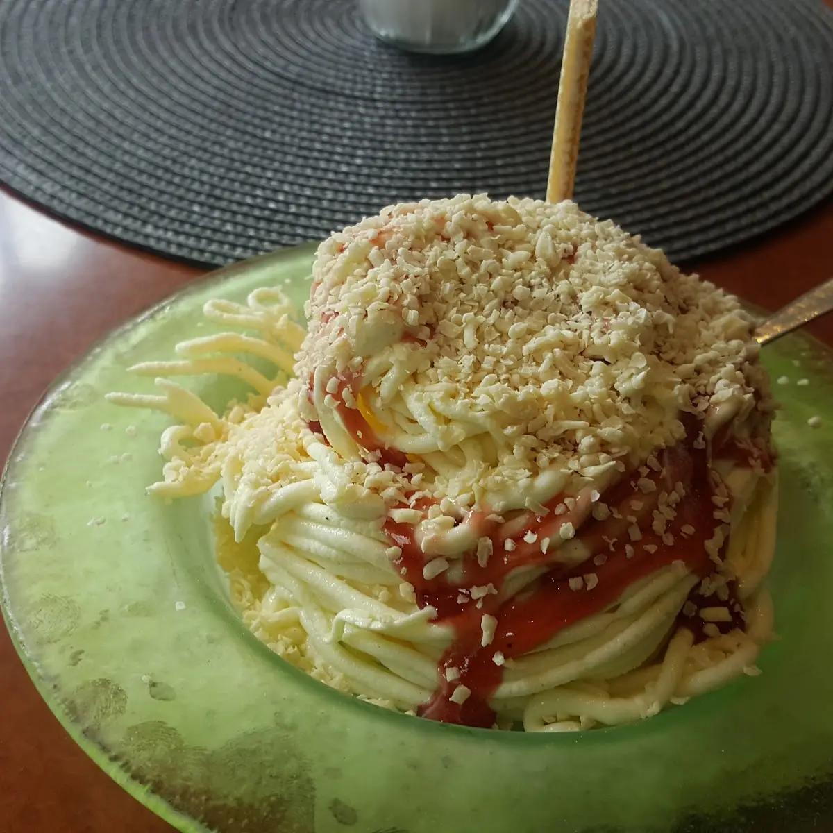 Spaghetti Eis