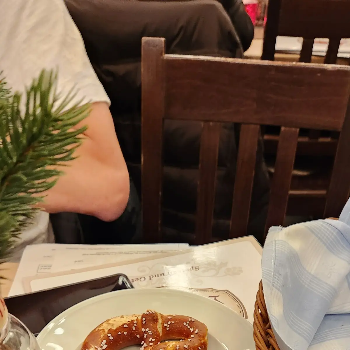 Pretzel, Augustiner Klosterwirt