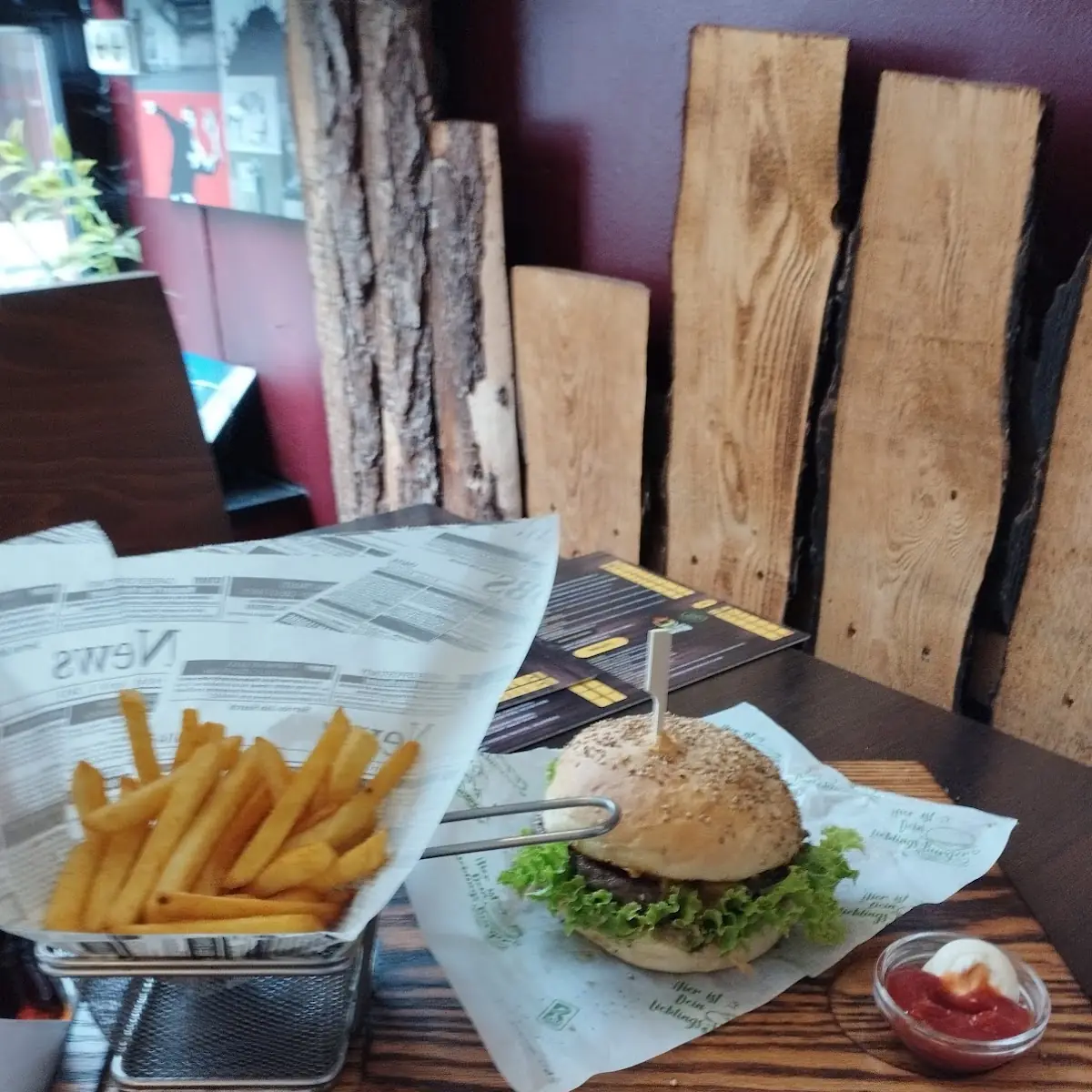 BBQ Burger Menü Ca 150g