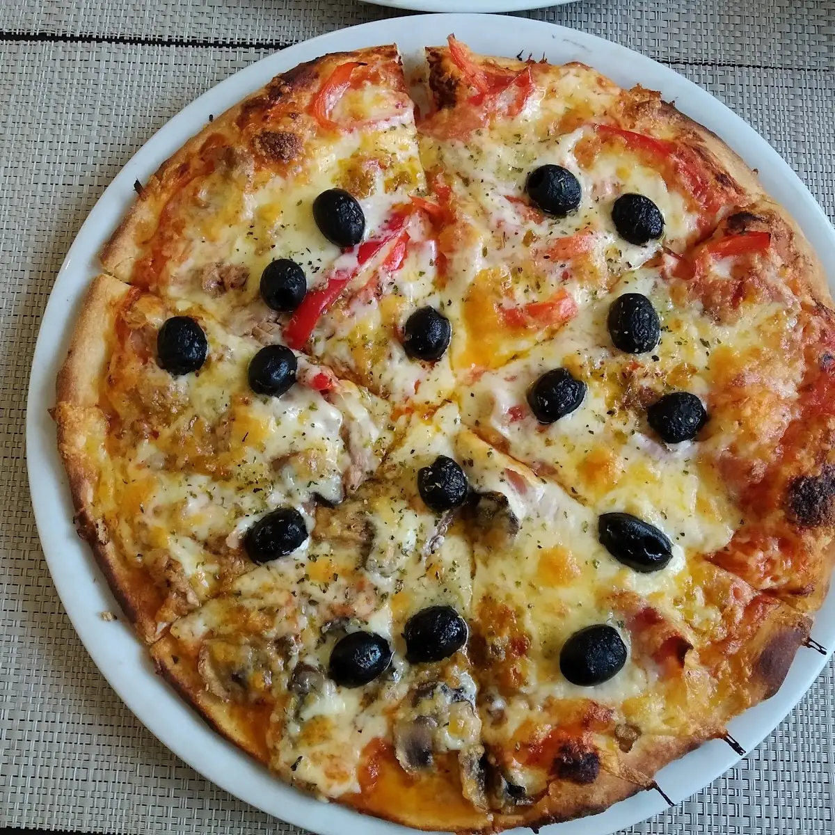 Highlights, Pizza De Niro