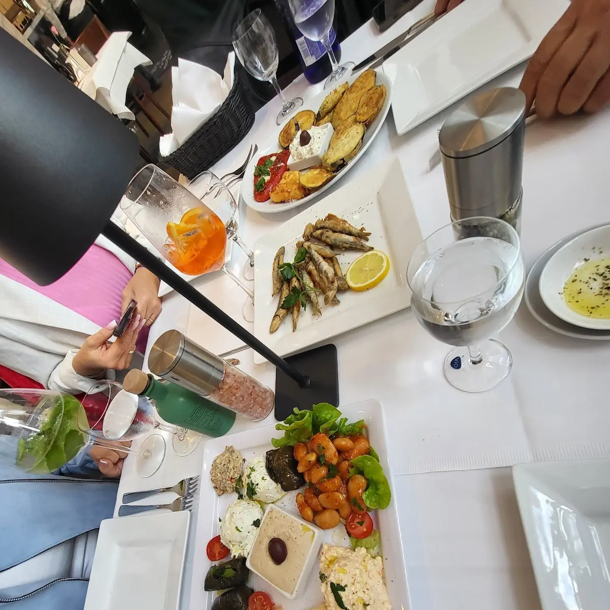 Highlights, Elia Erbach Restaurant & More