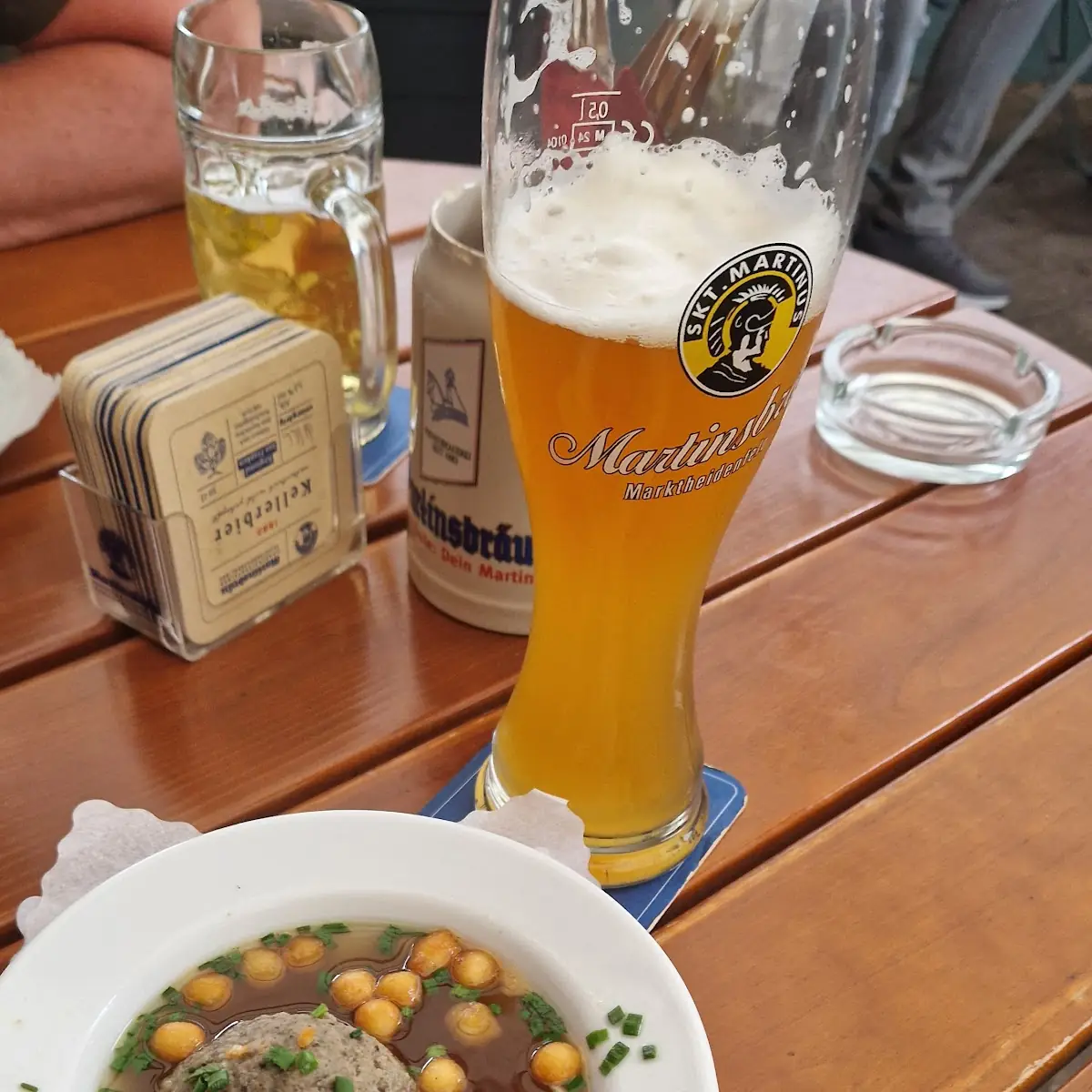 Leberknödelsuppe